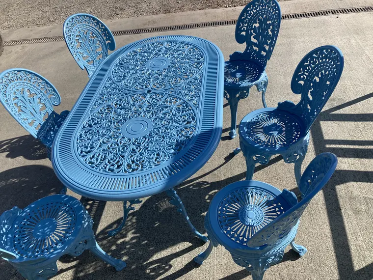 Powder coated garden furniture and metalwork by Hereford Coatings