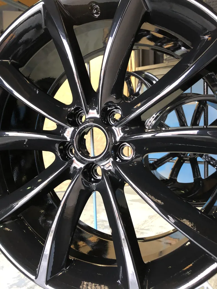 Powder coated alloy wheel finished by Hereford Coatings